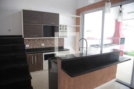 Sala/Cozinha de casa para alugar com 3 quartos, 135m² em Quitaúna, Osasco