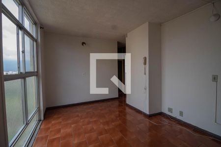 Sala  de apartamento para alugar com 1 quarto, 31m² em Taquara, Rio de Janeiro