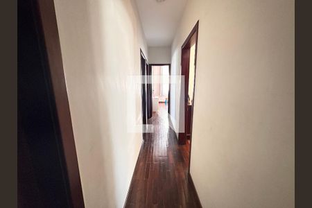 Corredor de apartamento à venda com 4 quartos, 180m² em Palmares, Belo Horizonte