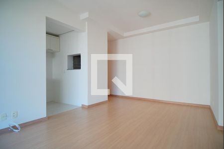 Sala de apartamento para alugar com 3 quartos, 81m² em Santa Maria Goretti, Porto Alegre