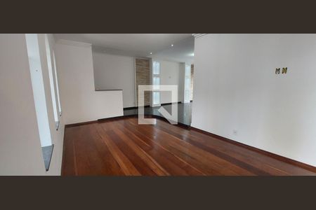 Sala1 de casa à venda com 3 quartos, 402m² em Vila Valparaiso, Santo André