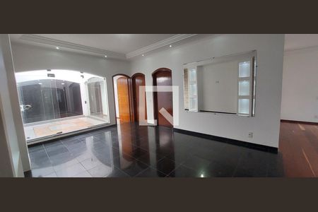 Sala2 de casa à venda com 3 quartos, 402m² em Vila Valparaiso, Santo André