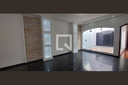 Sala2 de casa à venda com 3 quartos, 402m² em Vila Valparaiso, Santo André