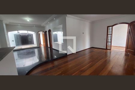 Sala1 de casa à venda com 3 quartos, 402m² em Vila Valparaiso, Santo André