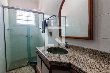 Casa para alugar com 130m², 3 quartos e 3 vagas Casa para alugar com 130m², 3 quartos e 3 vagasBanheiro 1
