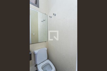 Lavabo de apartamento para alugar com 3 quartos, 136m² em Vila Sao Vicente, São Paulo