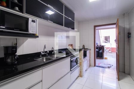 Cozinha de casa à venda com 2 quartos, 200m² em Partenon, Porto Alegre