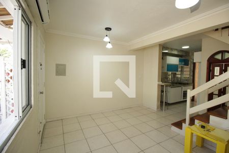 Sala de casa de condomínio para alugar com 3 quartos, 80m² em Rio Branco, Canoas