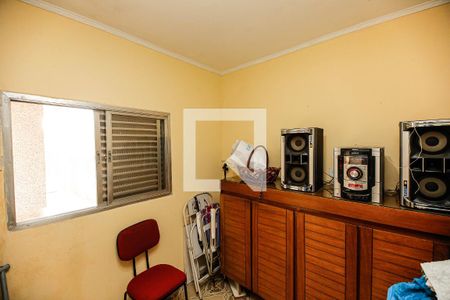 Casa à venda com 100m², 5 quartos e 7 vagas Casa à venda com 100m², 5 quartos e 7 vagasQuarto de Serviço