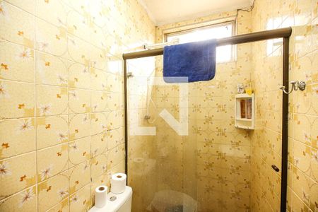 Casa à venda com 100m², 5 quartos e 7 vagas Casa à venda com 100m², 5 quartos e 7 vagasBanheiro 2