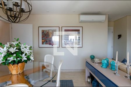 Sala de apartamento para alugar com 2 quartos, 100m² em Campo Belo, São Paulo