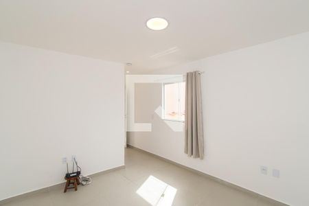 Studio de kitnet/studio para alugar com 1 quarto, 20m² em Penha, Rio de Janeiro