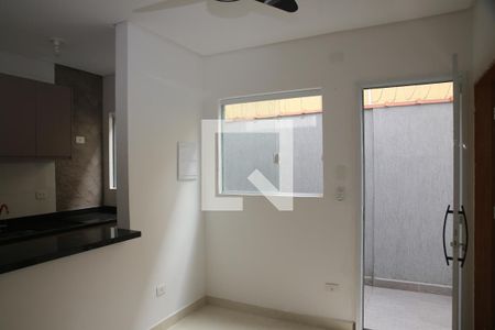 Sala de casa para alugar com 2 quartos, 45m² em Vila Tupi, Praia Grande