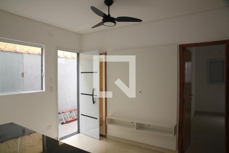 Sala de casa para alugar com 2 quartos, 45m² em Vila Tupi, Praia Grande