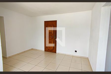 Quarto 1 de apartamento para alugar com 2 quartos, 49m² em Pechincha, Rio de Janeiro