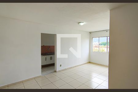 Sala de apartamento para alugar com 2 quartos, 49m² em Pechincha, Rio de Janeiro