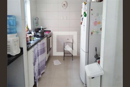 Casa à venda com 4 quartos, 212m² em Granja Julieta, São Paulo