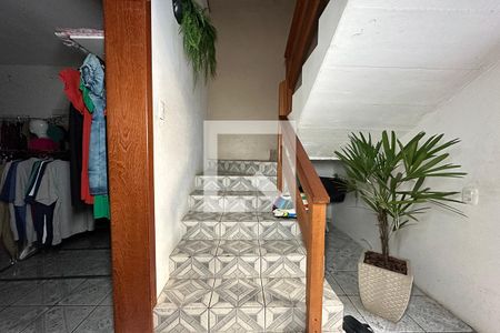 Escada de casa à venda com 4 quartos, 180m² em Rondônia, Novo Hamburgo
