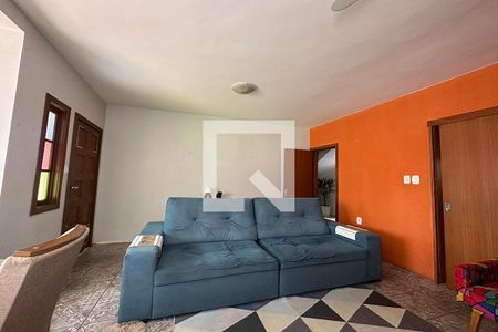 Sala de casa à venda com 4 quartos, 180m² em Rondônia, Novo Hamburgo
