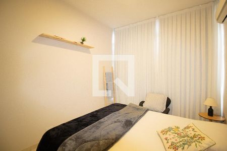 Quarto 2 de apartamento à venda com 2 quartos, 70m² em Copacabana, Rio de Janeiro