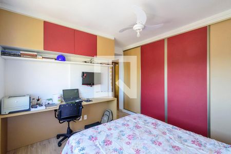Suíte de apartamento à venda com 3 quartos, 81m² em Santana, Porto Alegre