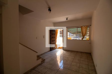 Sala de casa à venda com 2 quartos, 80m² em Vila Cordeiro, São Paulo