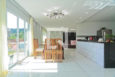 Sala de casa para alugar com 4 quartos, 250m² em Jardim Peri, São Paulo
