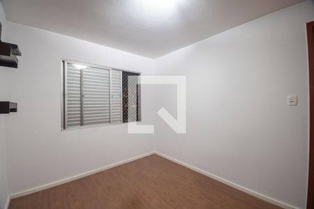 Quarto 1 de apartamento para alugar com 2 quartos, 70m² em Vila Ipojuca, São Paulo