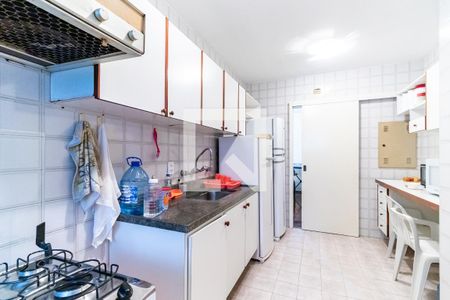 Cozinha de apartamento para alugar com 3 quartos, 109m² em Vila Sofia, São Paulo