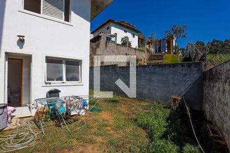 Casa de condomínio para alugar com 250m², 4 quartos e 4 vagas Casa de condomínio para alugar com 250m², 4 quartos e 4 vagasQuintal
