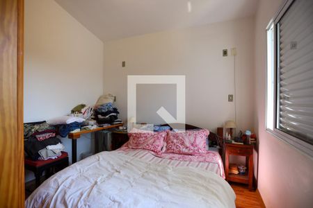 Casa de condomínio para alugar com 250m², 4 quartos e 4 vagas Casa de condomínio para alugar com 250m², 4 quartos e 4 vagasSuíte master