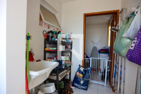 Casa de condomínio para alugar com 250m², 4 quartos e 4 vagas Casa de condomínio para alugar com 250m², 4 quartos e 4 vagasÁrea de serviço