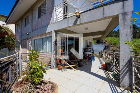 Casa de condomínio para alugar com 250m², 4 quartos e 4 vagas Casa de condomínio para alugar com 250m², 4 quartos e 4 vagasSala de jantar - varanda