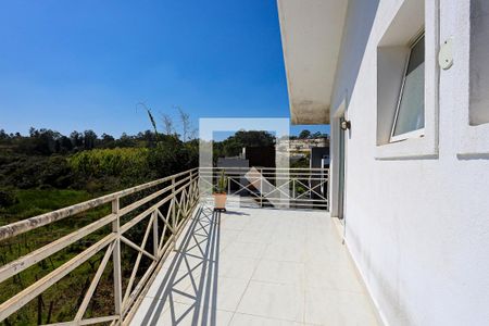 Casa de condomínio para alugar com 250m², 4 quartos e 4 vagas Casa de condomínio para alugar com 250m², 4 quartos e 4 vagasSuíte 2 - varanda