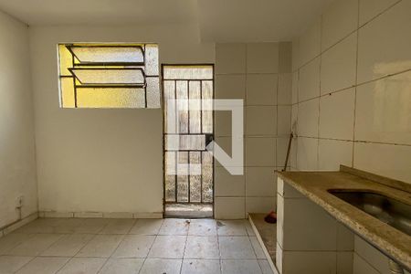 Cozinha de casa para alugar com 2 quartos, 70m² em Alto Caiçaras, Belo Horizonte