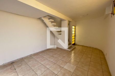 Sala de casa para alugar com 2 quartos, 70m² em Alto Caiçaras, Belo Horizonte