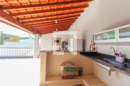 Casa à venda com 260m², 4 quartos e 3 vagas Casa à venda com 260m², 4 quartos e 3 vagasÁrea gourmet