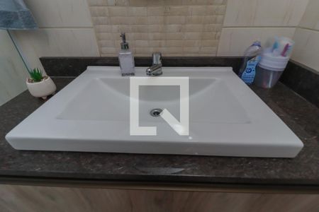 Casa à venda com 260m², 4 quartos e 3 vagas Casa à venda com 260m², 4 quartos e 3 vagasBanheiro