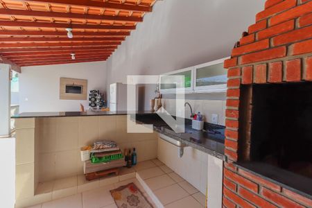 Casa à venda com 260m², 4 quartos e 3 vagas Casa à venda com 260m², 4 quartos e 3 vagasÁrea gourmet