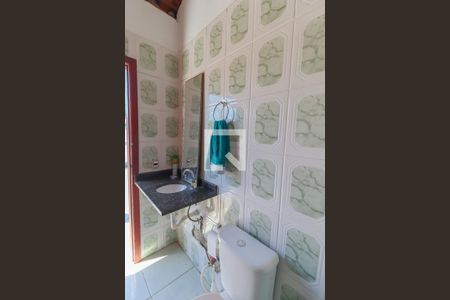 Casa à venda com 260m², 4 quartos e 3 vagas Casa à venda com 260m², 4 quartos e 3 vagasBanheiro