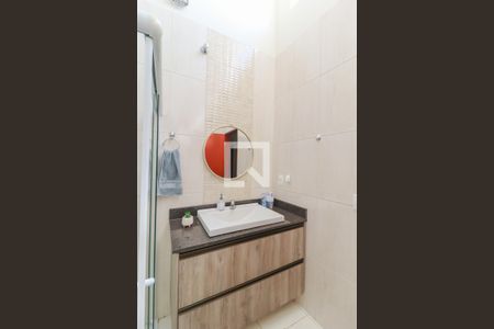 Casa à venda com 260m², 4 quartos e 3 vagas Casa à venda com 260m², 4 quartos e 3 vagasBanheiro