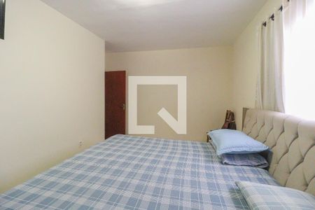 Casa à venda com 260m², 4 quartos e 3 vagas Casa à venda com 260m², 4 quartos e 3 vagasQuarto 1