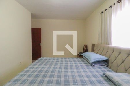 Casa à venda com 260m², 4 quartos e 3 vagas Casa à venda com 260m², 4 quartos e 3 vagasQuarto 1