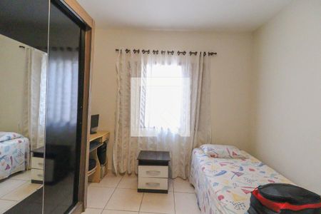 Casa à venda com 260m², 4 quartos e 3 vagas Casa à venda com 260m², 4 quartos e 3 vagasQuarto 2