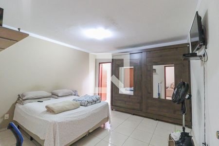 Casa à venda com 260m², 4 quartos e 3 vagas Casa à venda com 260m², 4 quartos e 3 vagasSuíte