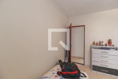 Casa à venda com 260m², 4 quartos e 3 vagas Casa à venda com 260m², 4 quartos e 3 vagasQuarto 2