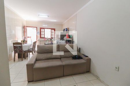 Casa à venda com 260m², 4 quartos e 3 vagas Casa à venda com 260m², 4 quartos e 3 vagasEdícula