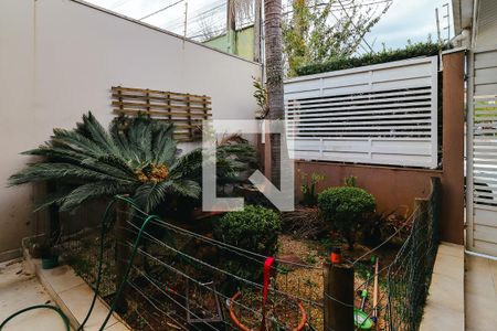 Casa à venda com 250m², 3 quartos e 2 vagas Casa à venda com 250m², 3 quartos e 2 vagasJardim