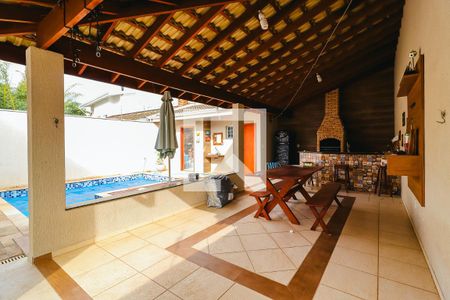 Casa à venda com 250m², 3 quartos e 2 vagas Casa à venda com 250m², 3 quartos e 2 vagasÁrea gourmet