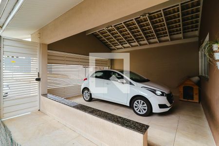 Casa à venda com 250m², 3 quartos e 2 vagas Casa à venda com 250m², 3 quartos e 2 vagasGaragem